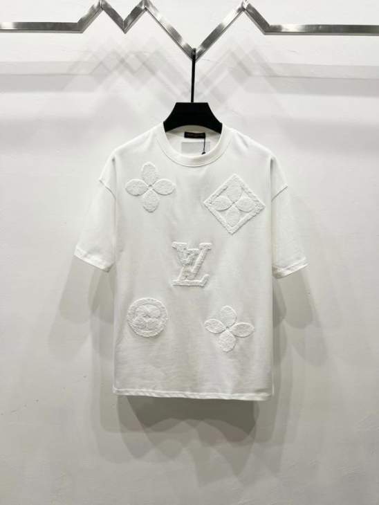 Picture of Louis Vuitton T Shirts Short _SKULVS-XLqqtx307226